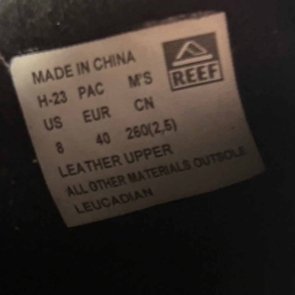 Reef Boots Chukka Boots Black Suede Lace Up Style Leucadian Men’s Size 8